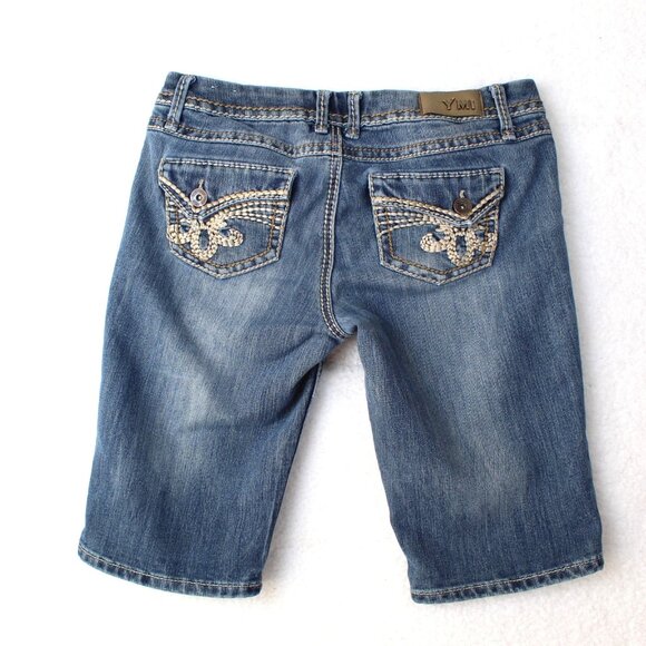 YMI Bermuda Jean Shorts Womens 9 Blue Distressed Flap Pockets Embroidered Y2K - Picture 1 of 6